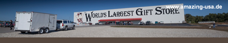 World's largest Gift Store - Philippsburg, Missouri